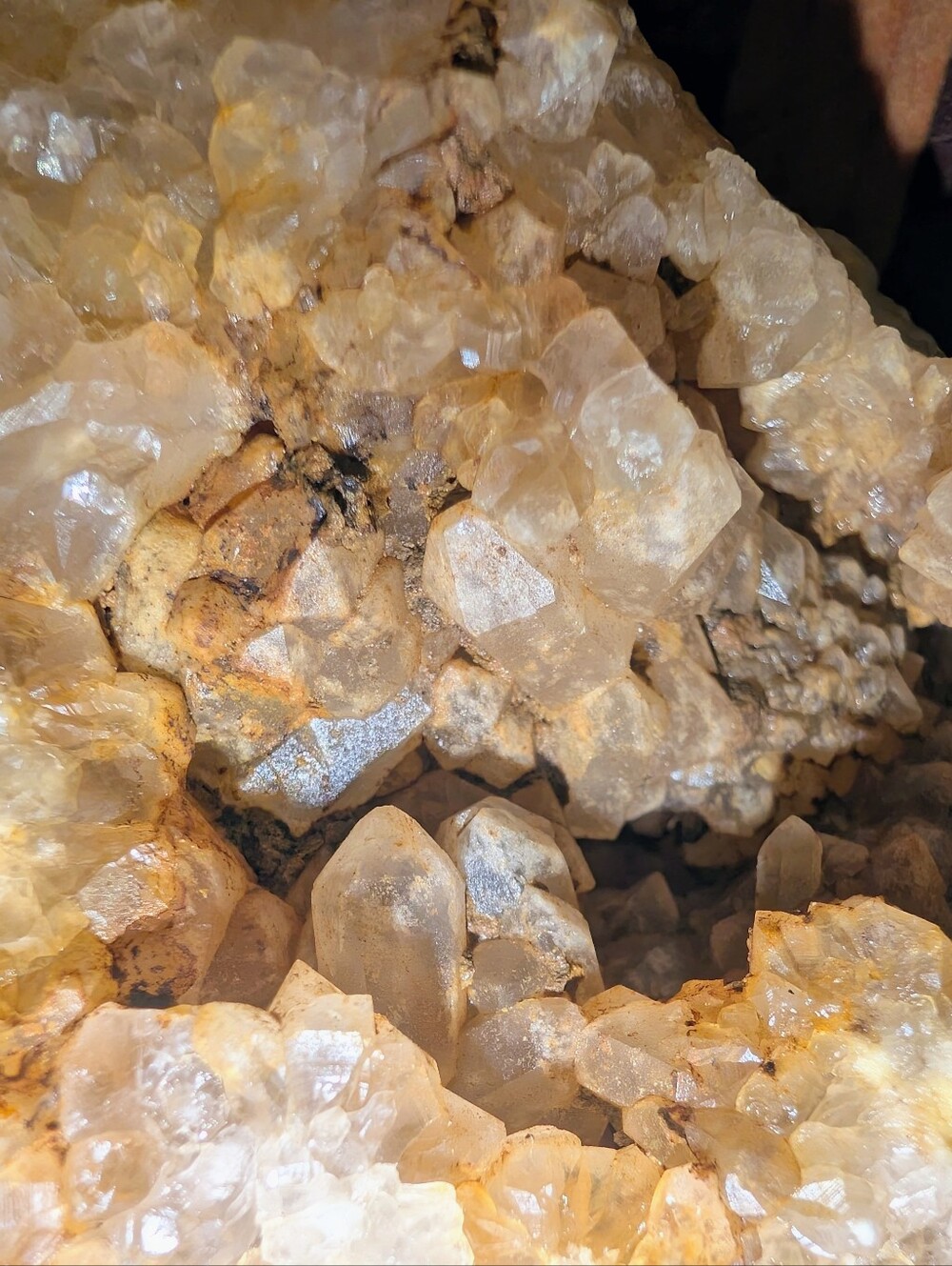 Natural Kentucky Quartz Geode – Cracked Open into 3 Pieces – Sparkling - Picture 2 of 16